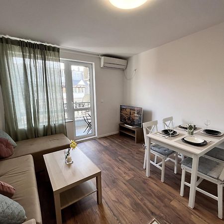 Central Cosy, Fully Renovated 2Bd Near The Cathedral Varna Eksteriør billede
