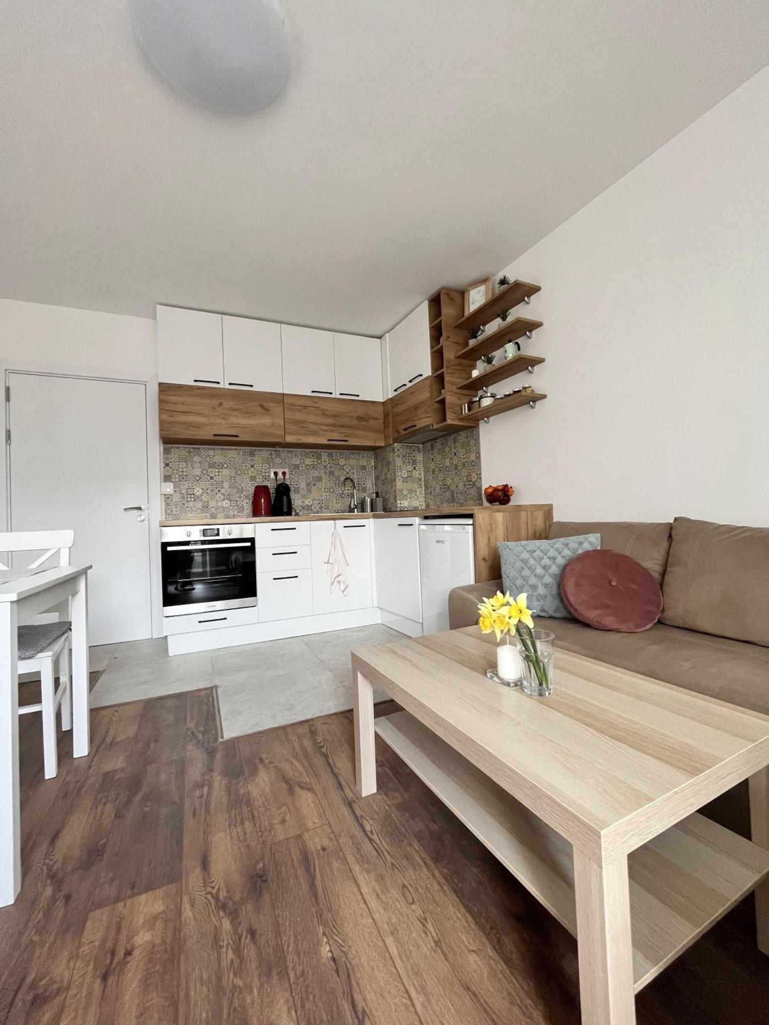 Central Cosy, Fully Renovated 2Bd Near The Cathedral Varna Eksteriør billede
