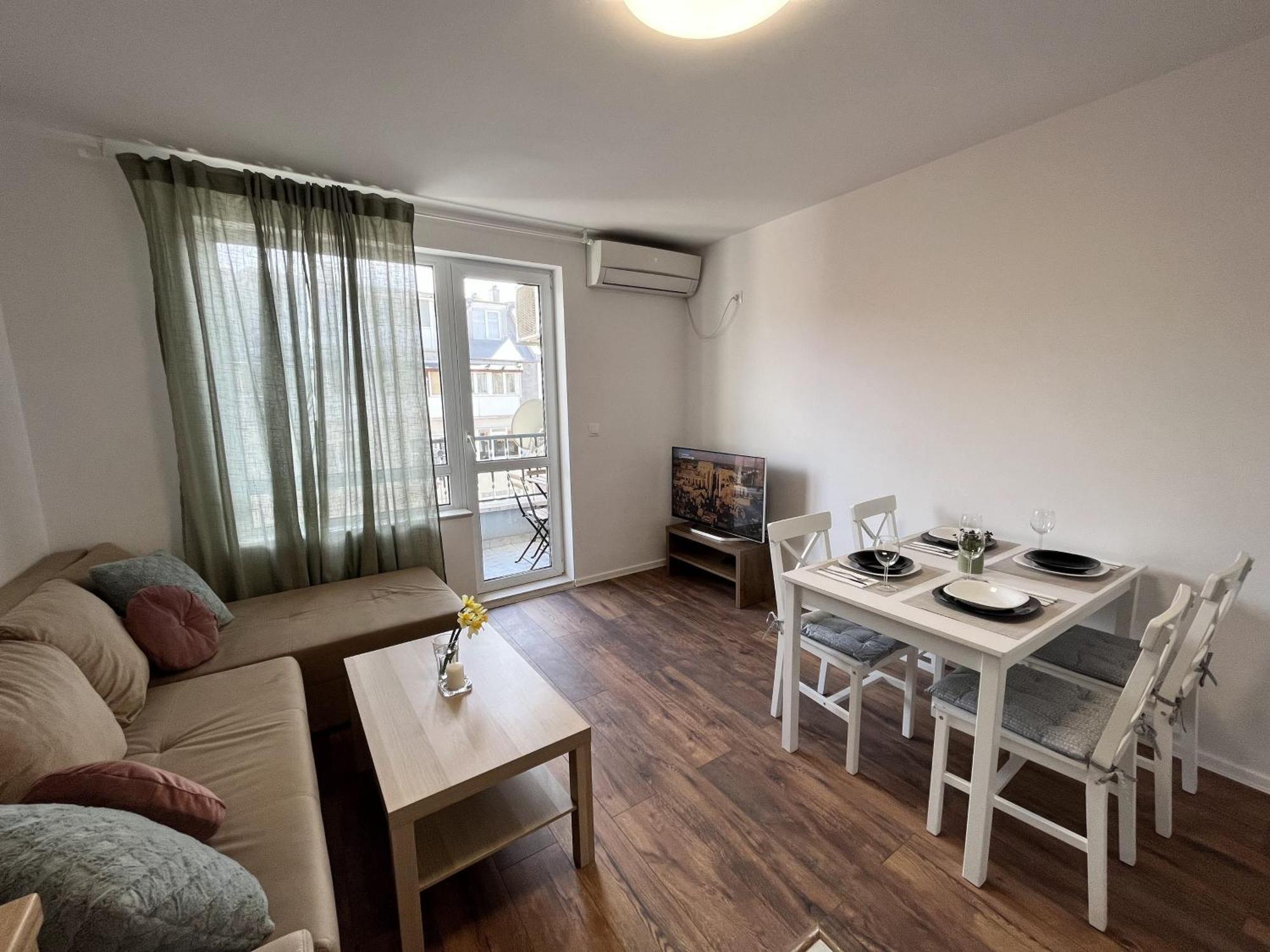 Central Cosy, Fully Renovated 2Bd Near The Cathedral Varna Eksteriør billede