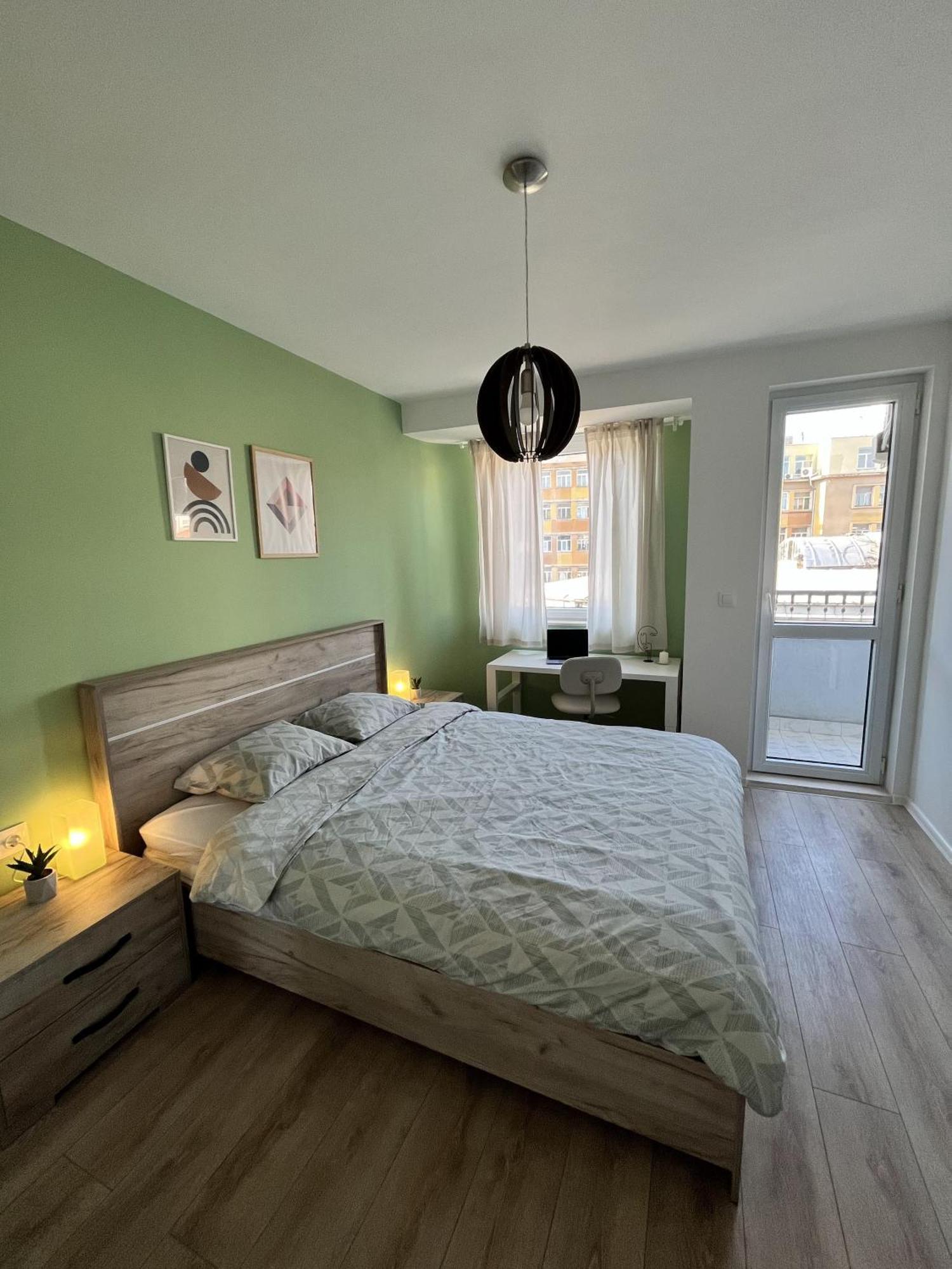 Central Cosy, Fully Renovated 2Bd Near The Cathedral Varna Eksteriør billede